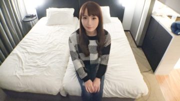 SIRO-3843 [First shot] AV application on the net → AV experience shooting 982 Nailed to the pure white thighs that can be seen flickering from damaged jeans!