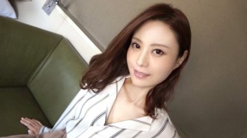 SIRO-4011 [First shot] [Female doctor of shaved bread] [Unfaithful wife excited by a young man] A beautiful mature woman who is devoted both publicly and privately is a pleasure of young Chi Po … AV application on the net → AV experience shooting 1134