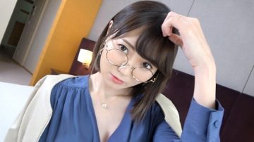 SIRO-4359 [First shot] [Beautiful milk x Slender x Married woman] [Betrayal liquid on the ring] An intelligent beautiful wife who builds a smooth sailing family.