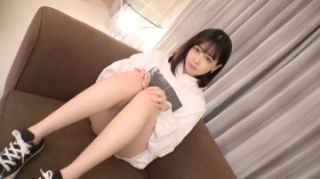 SIRO-4442 [First shot] [Foolery of sticky skin JD] [Signboard girl of general store] An active female college student with an appearance reminiscent of a favorable announcer.